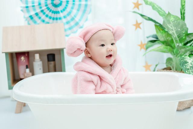 Na co zwrócić uwagę podczas kąpieli dziecka?