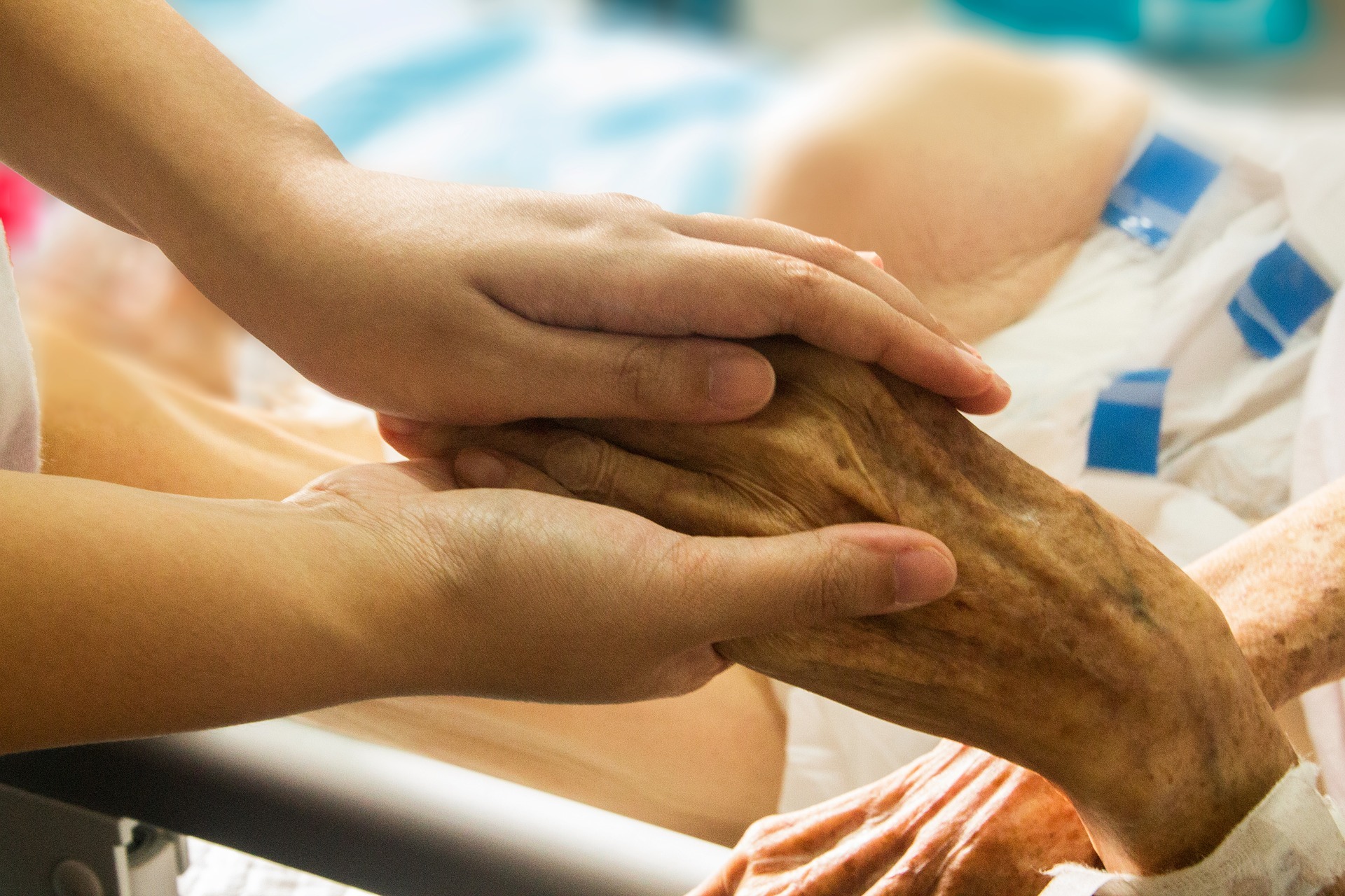 Opieka nad seniorem – czy to łatwe zajęcie